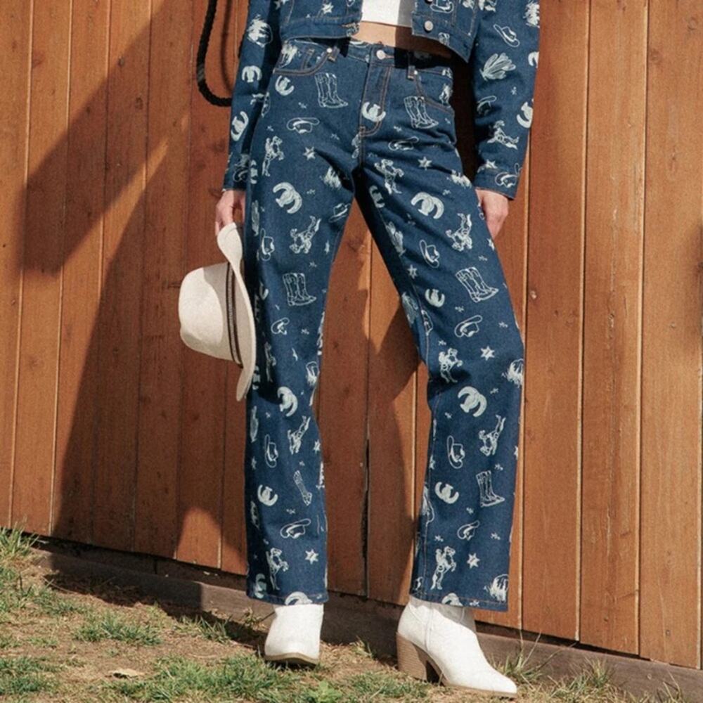 NEW Cali 1850 Western All Over Printed Straight Leg Jean - Picture 2 of 6